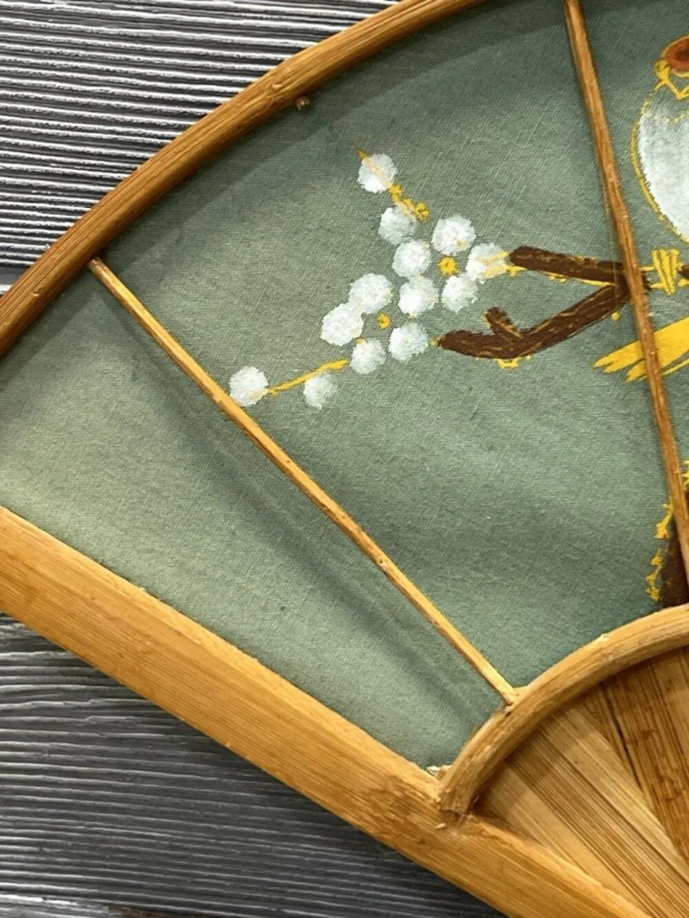 Vintage Hand Painted Decorative Green Cloth Bird Fan Wall Decor Hanging 13